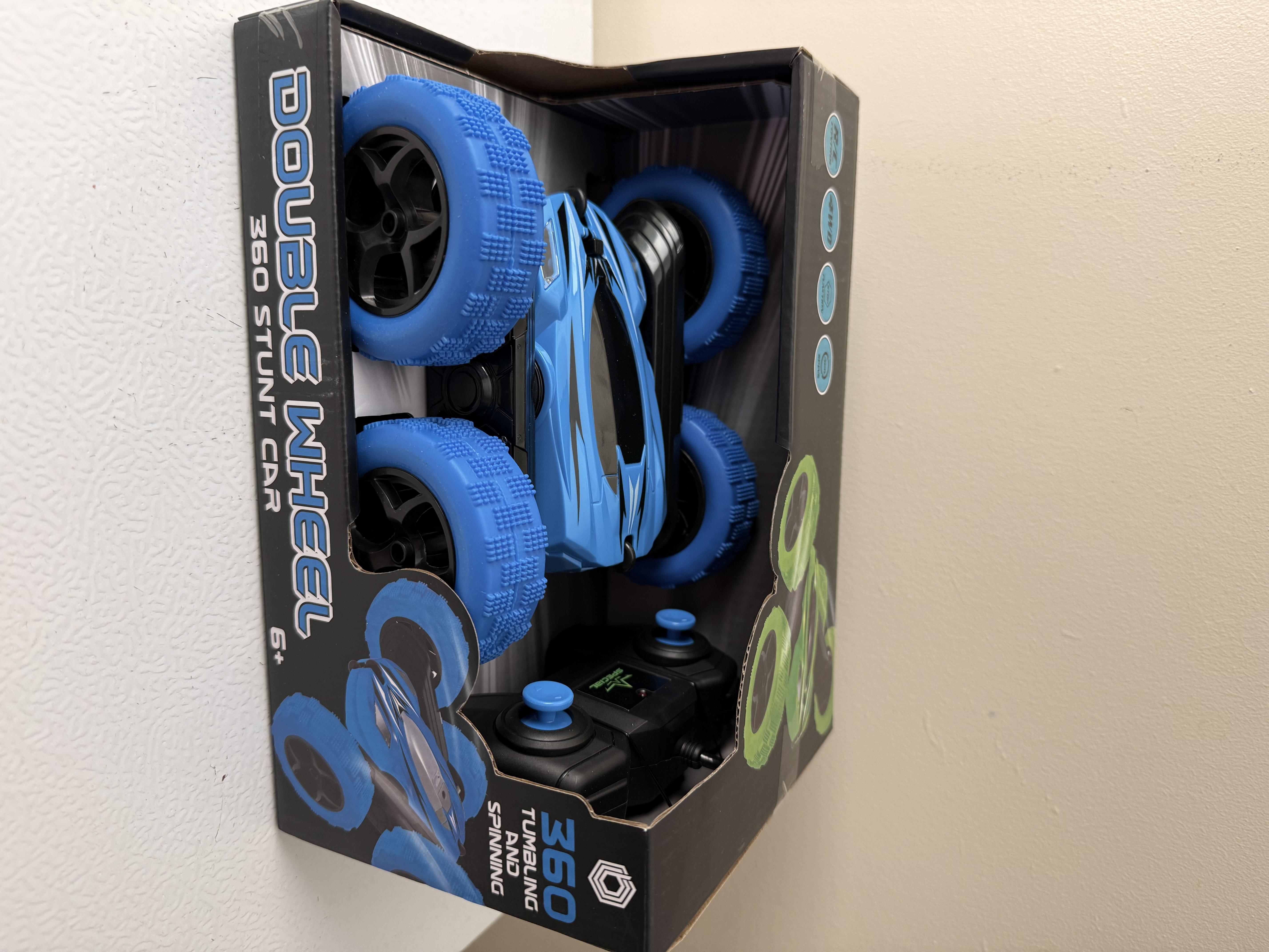 Remote control stunt car